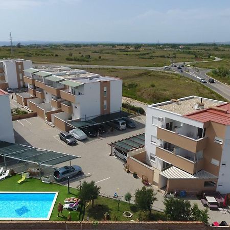 Apartment Village Nin Eksteriør billede