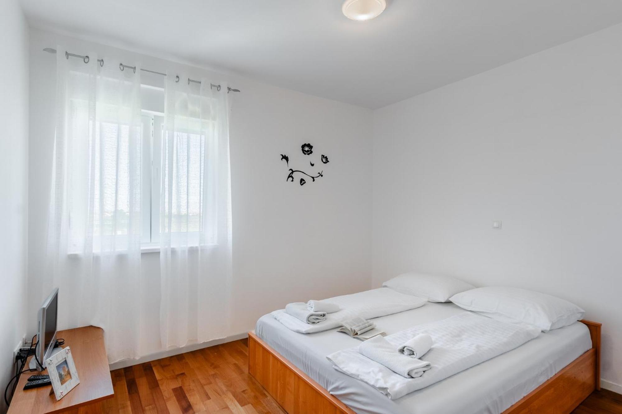 Apartment Village Nin Eksteriør billede